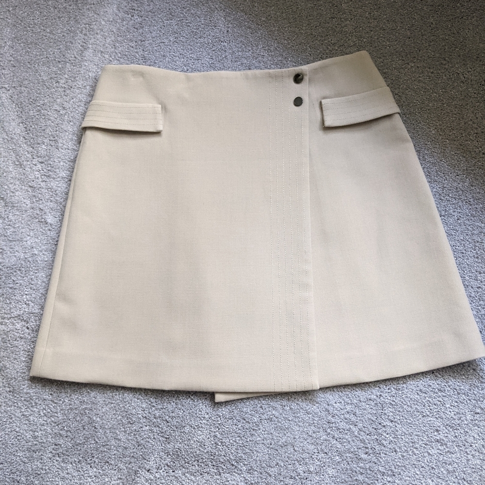 Armani wrap oatmeal beige skirt NWOT Sz 10